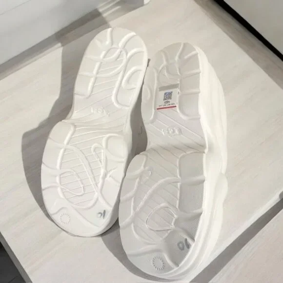 NWT UGG Aww Yeah Eva Platform Slide Sandals Bright White Size 8 - Picture 4 of 11